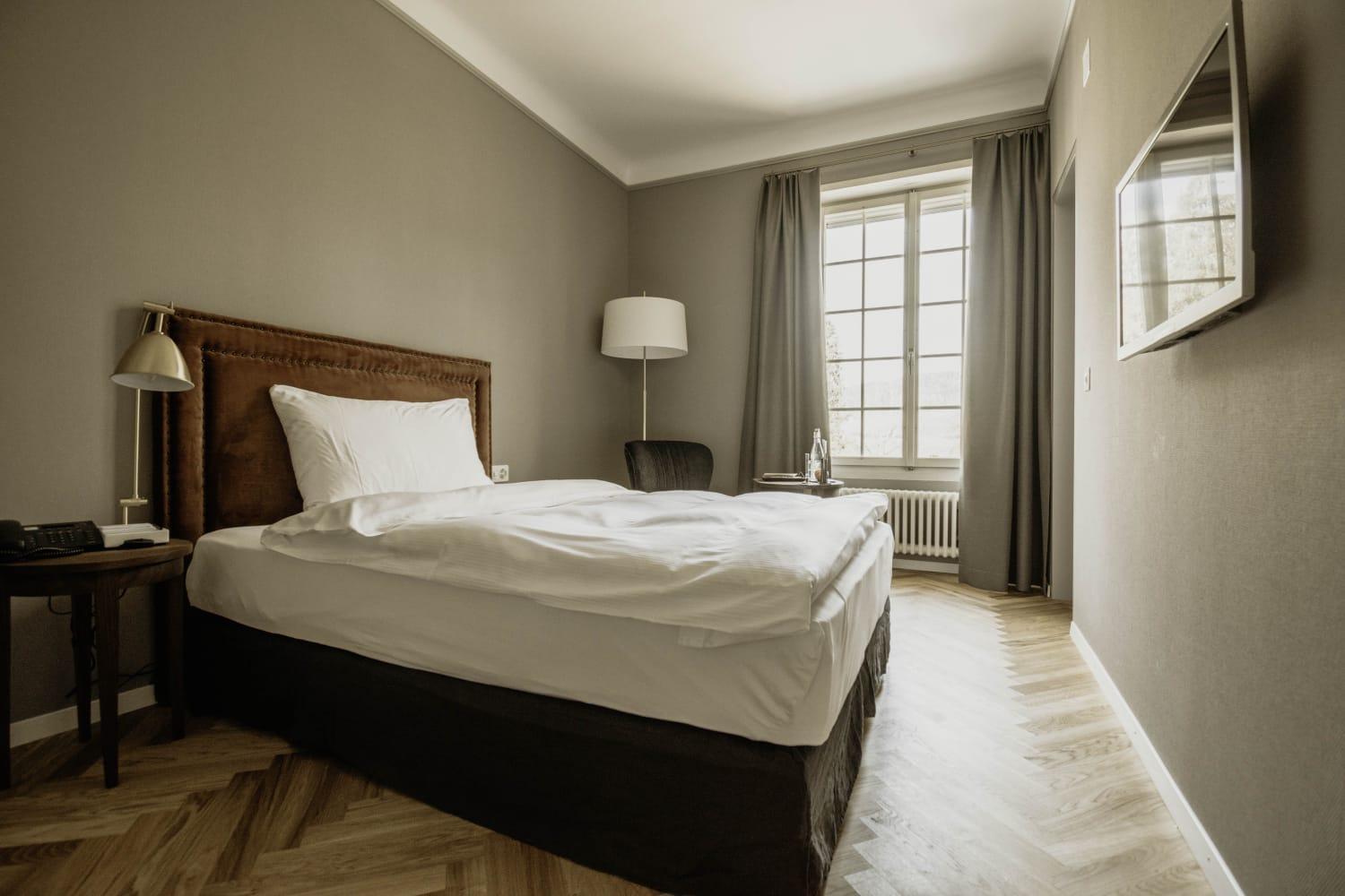 Hotel Schloss Huenigen Конольфинген Экстерьер фото