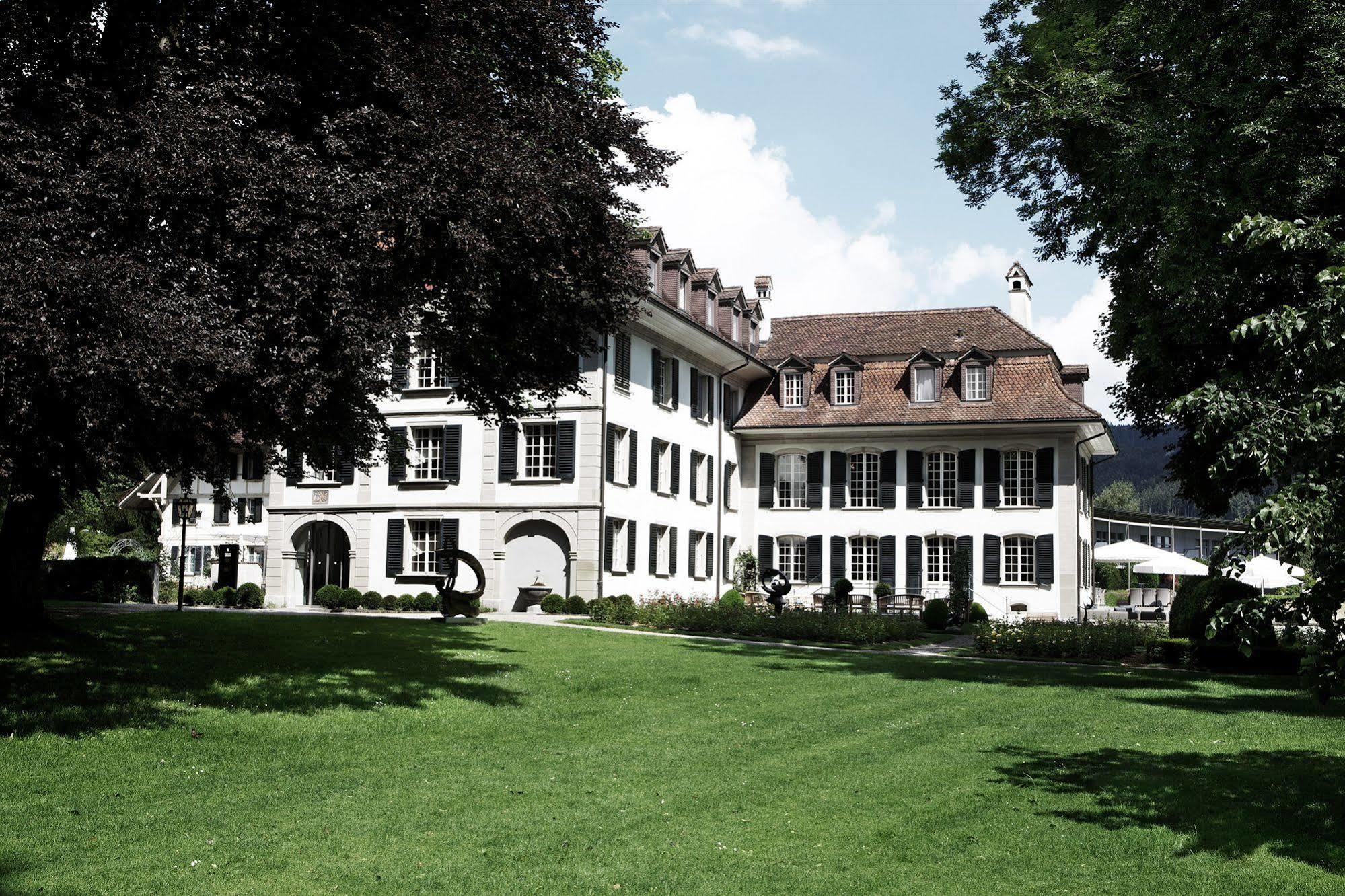 Hotel Schloss Huenigen Конольфинген Экстерьер фото