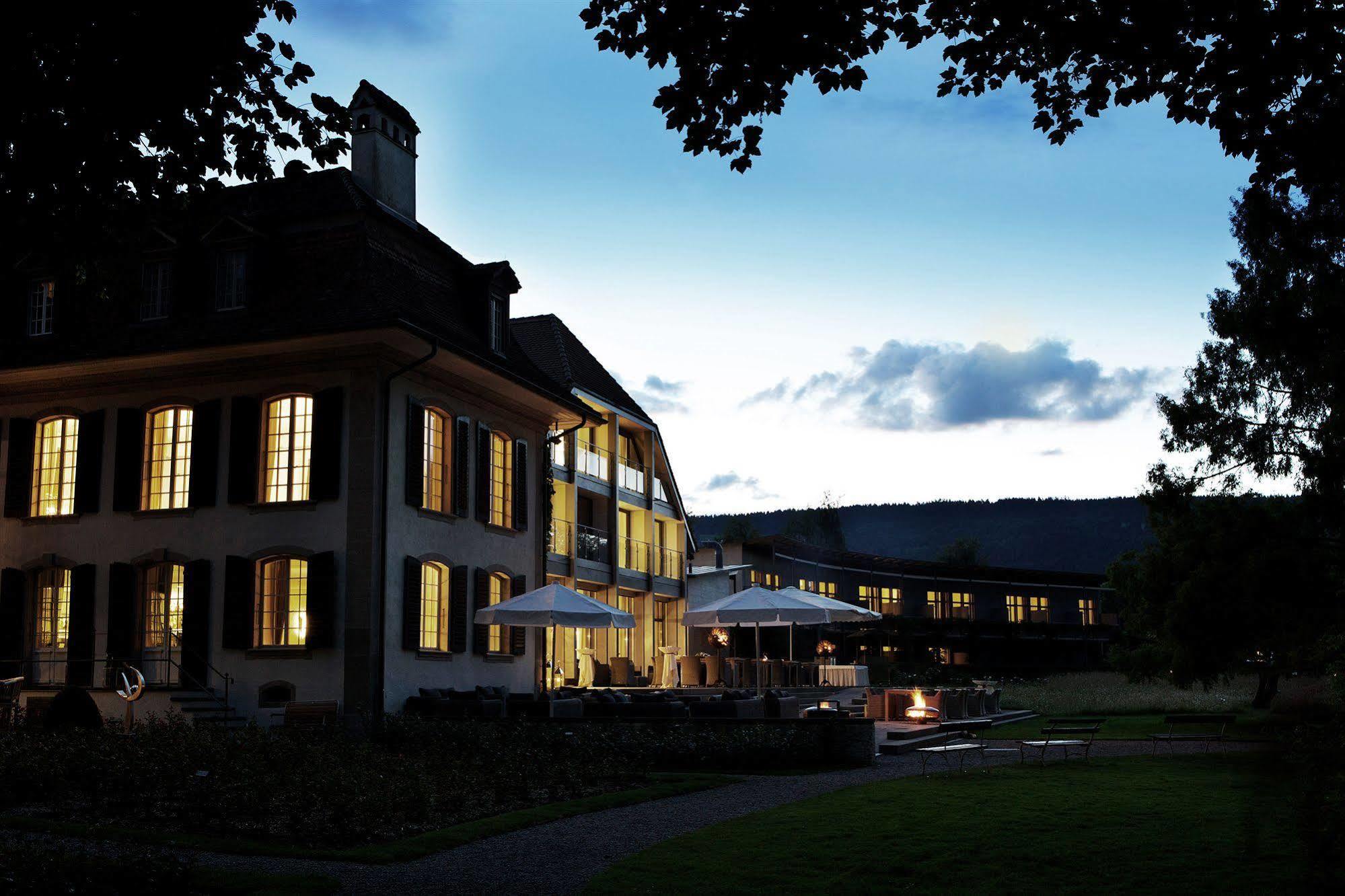 Hotel Schloss Huenigen Конольфинген Экстерьер фото