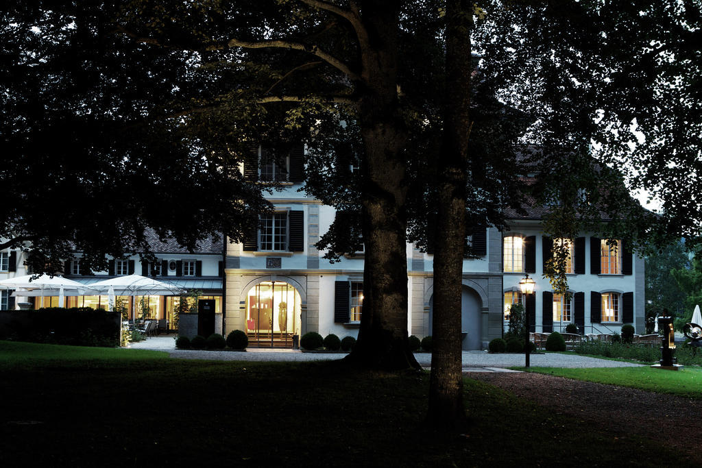 Hotel Schloss Huenigen Конольфинген Экстерьер фото